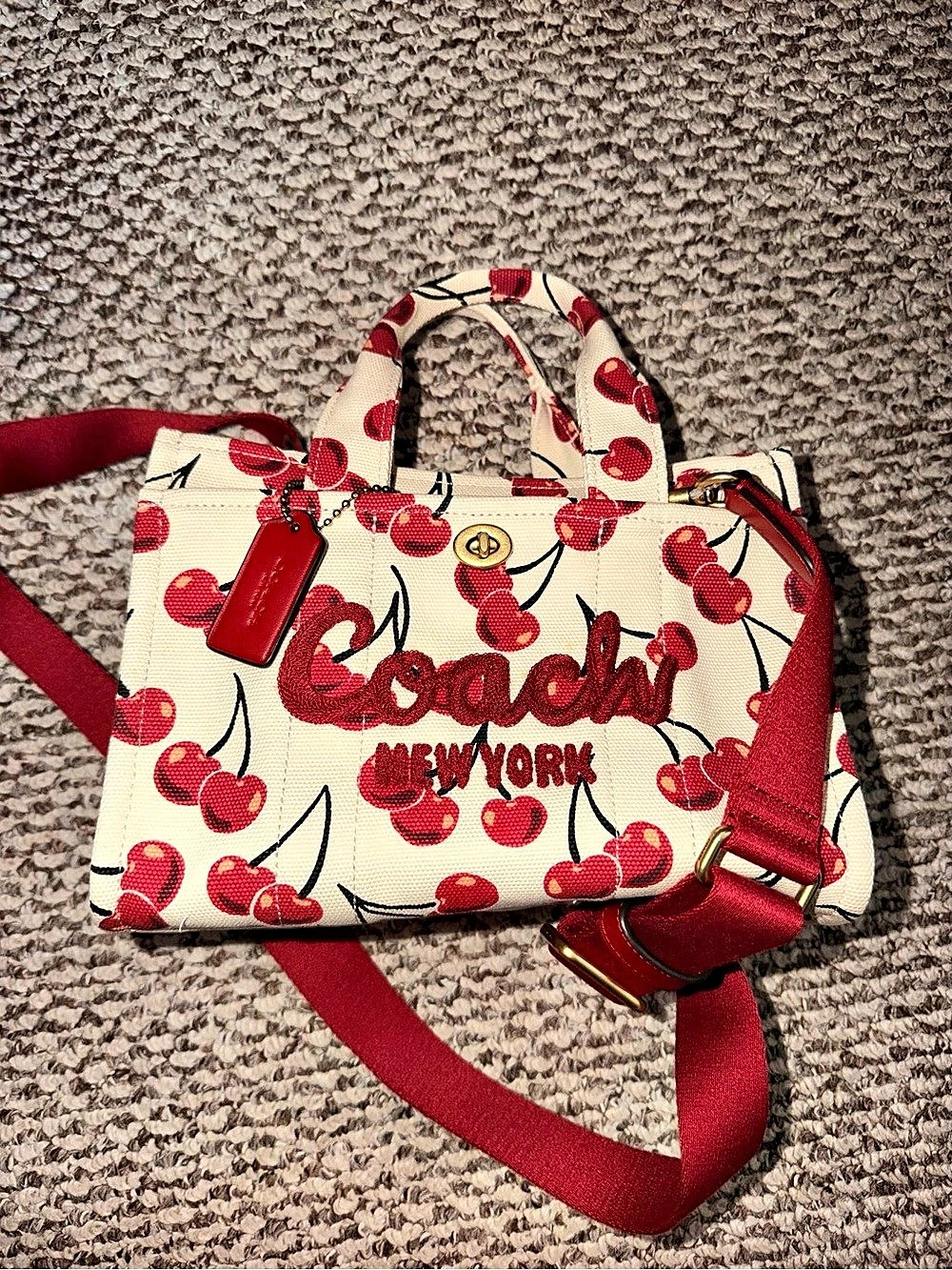 Coach Field Tote 22 With Cherry Print Satchel Red & Cream